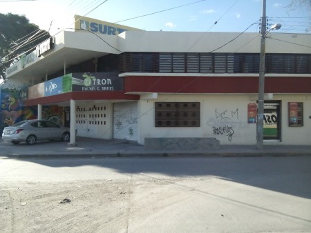 excelente propiedad, salón de eventos,bar,departamento y casa